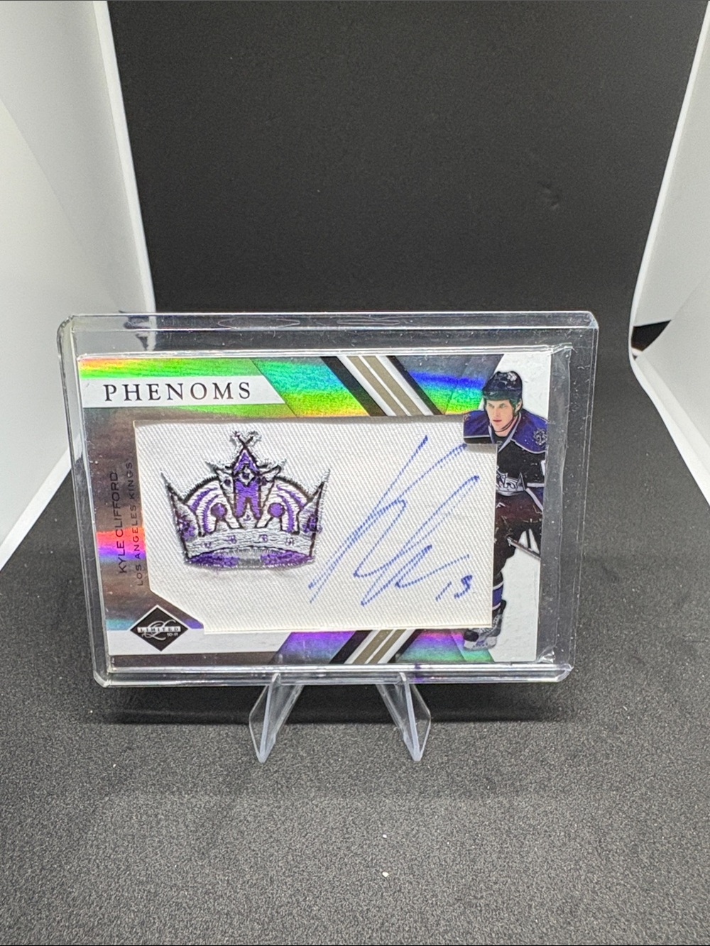 Upper Deck Phenoms Kyle Clifford Autograph Patch Trading Card LE 281/299